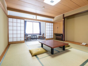 和室10畳バス・トイレ付10畳